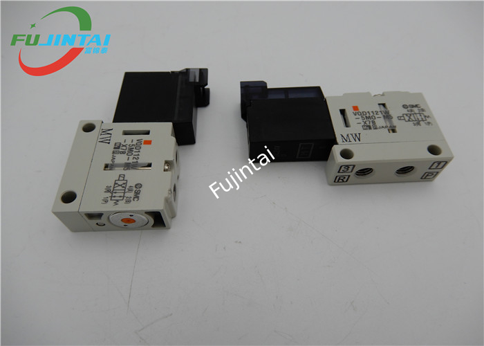 विद्युतचुंबकीय वाल्व जुकी स्पेयर पार्ट्स ASM E25117250A0 VQD1121W-5MO-C4-X8 JUKI 750 760 के लिए